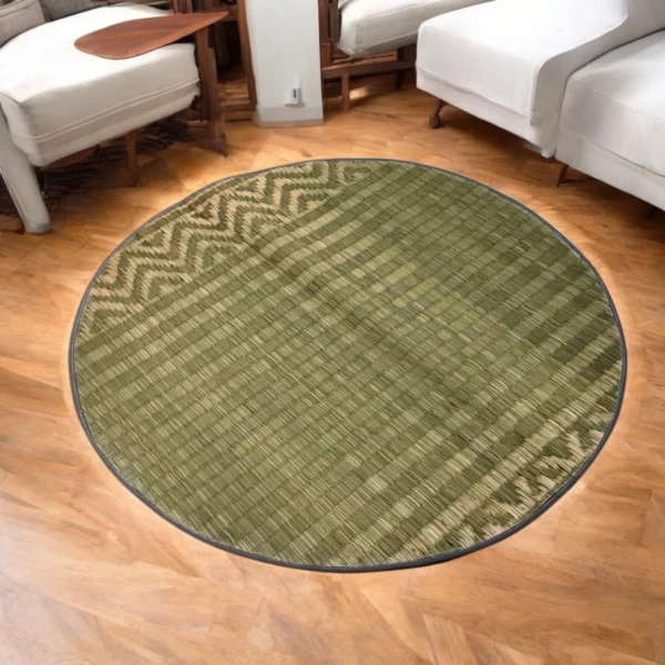 Handwoven natural river grass carpet – 3ft round mat perfect for eco-friendly and boho home decor.